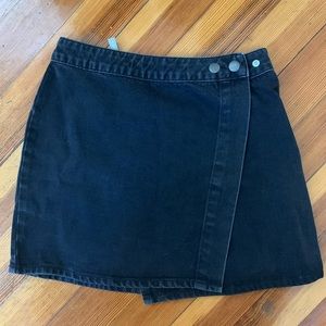 ASOS NWT dark/black wash denim skirt